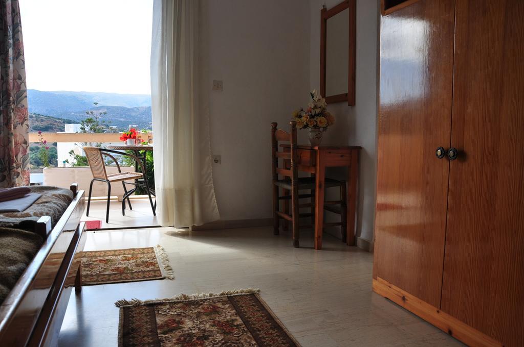 Hotel House Margot Palekastro Pokoj fotografie